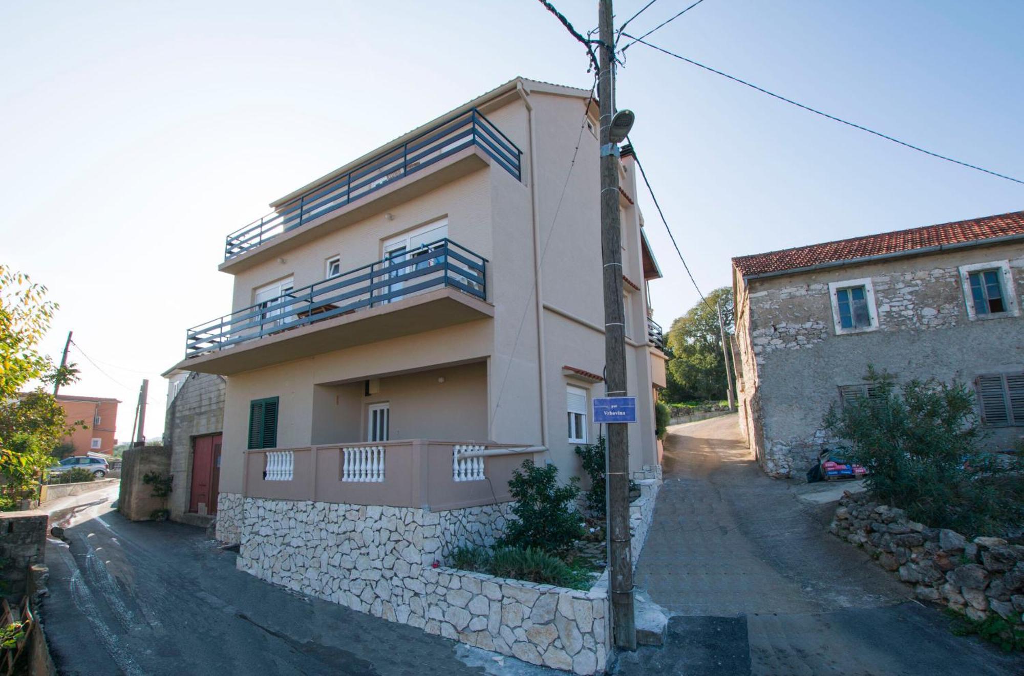 Apartment Marin Tkon