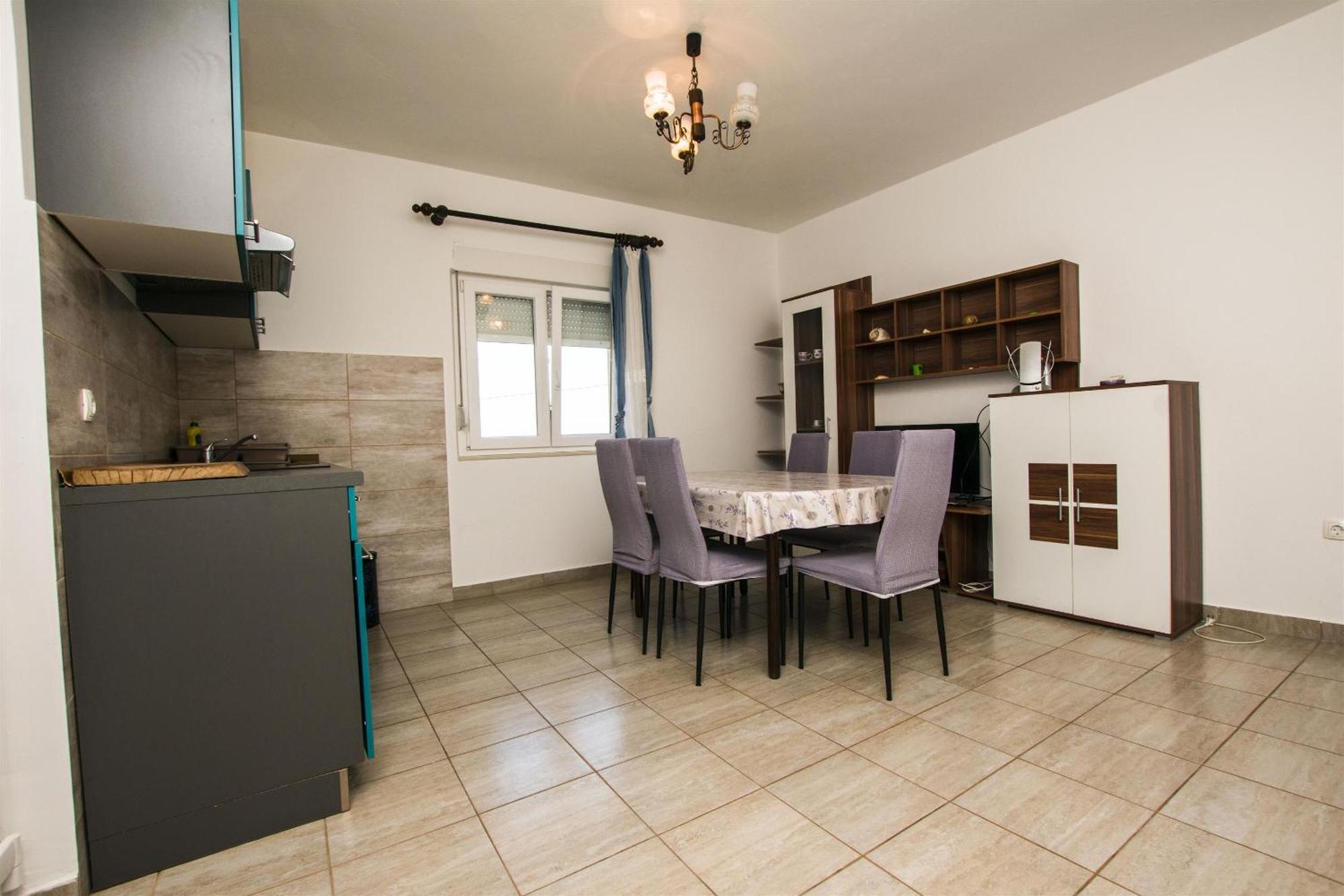 Marin Apartment *